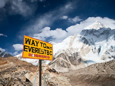 Everest Base Camp Gokyo Cho La Pass Trek