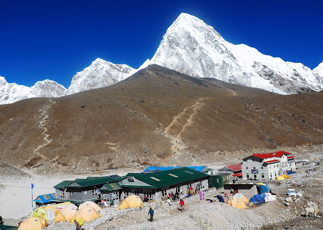 Gorakshep (5,164M) - Everest Base Camp trek in November