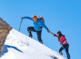 <strong>Why are Sherpas Helpful in Climbing Expeditions?</strong>